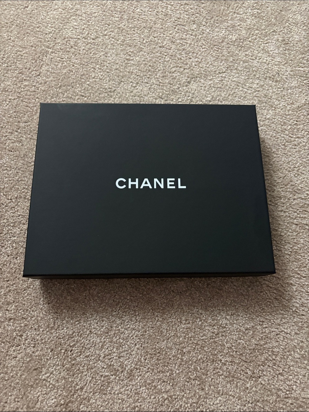NEW Chanel gift box, 100% authentic